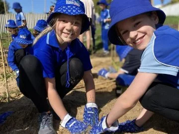 Poseidon Primary School was invited to participate in the Miyawaki Forest Outreach Program